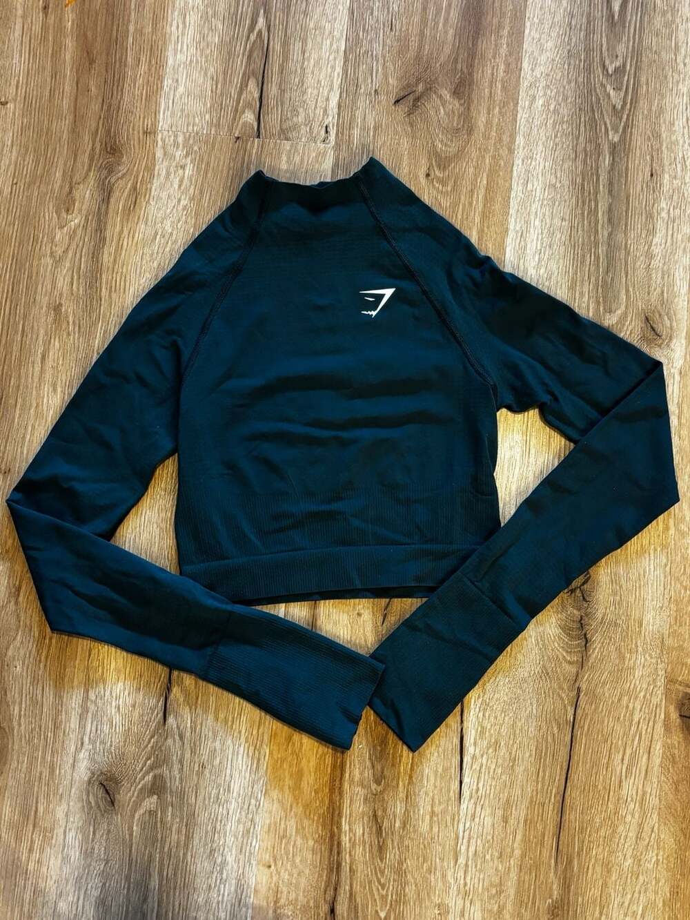 Gymshark Vital Seamless Long Sleeve Crop Top in Black